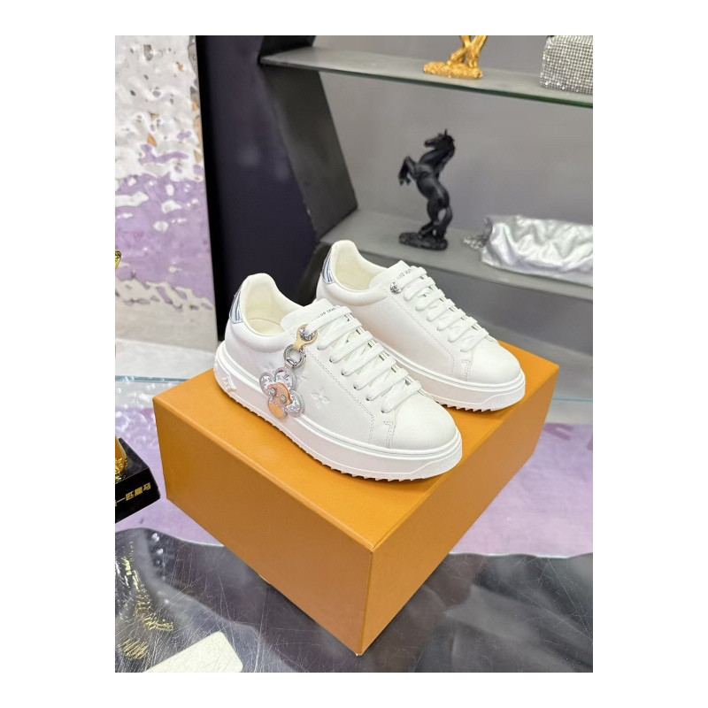 루이비통 타임 아웃 스니커즈