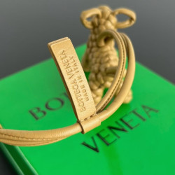 보테가 베네타 동물 참 징 静