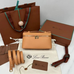 로로피아나 19CM