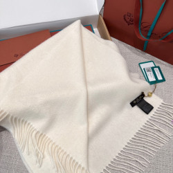 로로피아나 米范