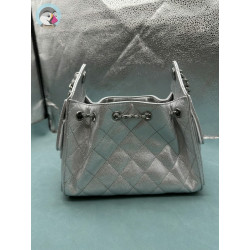 지존샵 샤넬 25 미니백 메탈릭 그레인드 카프스킨, 실버 메탈, 실버