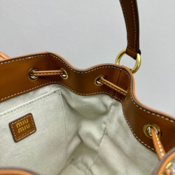 미우미우 豆  小号  1180  大号  1380