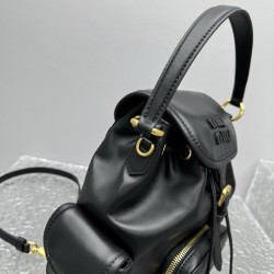 미우미우 豆  小号  1180  大号  1380