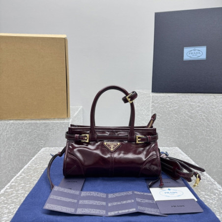 프라다 24CM X 12CM X 7CM