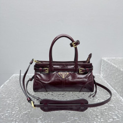 프라다 24CM X 12CM X 7CM