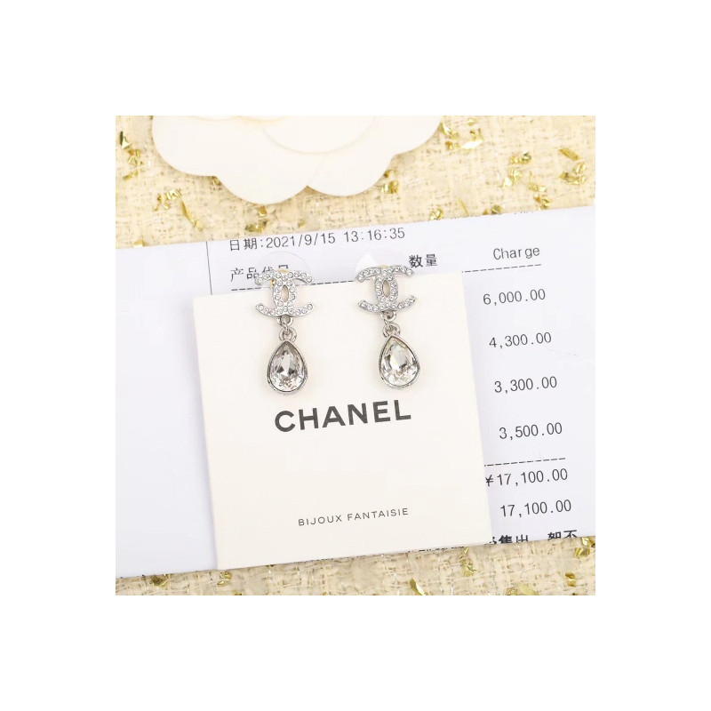 샤넬 귀걸이 - CHANEL EARRING