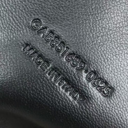 입생로랑 이카리노 미니 퀼팅 스웨이드 토트백(Icarino Mini Quilted Suede Tote Bag)