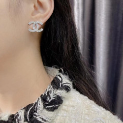 샤넬 귀걸이 - CHANEL EARRING