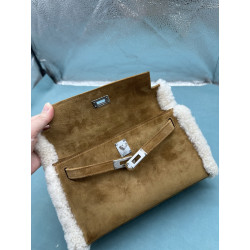 에르메스(Hermès) 포쉐트 켈리 클러치백 밤색 스웨이드 에크루 시어링(양털) -AMY