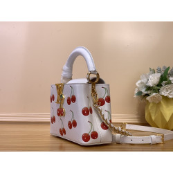 루이비통 타카시 무라카미 체리 카퓌신 미니 화이트 핸드백 21CM