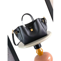 루이비통 22CM X 14.5CM X 28.5CM