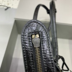 발렌시아가 31CM X 9CM X 19CM