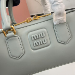 미우미우 金丽雅