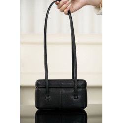 샤넬 팬더샵 金典 9.5X17X8CM