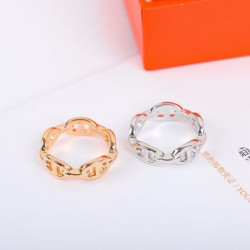 에르메스 MOMO 一代 350. 二代 450