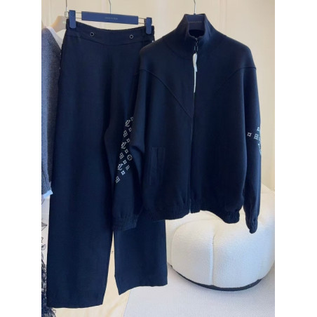 루이비통 高端  外套898 裤子678