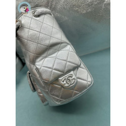 순양 샤넬(Chanel) 25C 메탈릭 램스킨 투포켓 백팩 실버(모델명: AS4621)