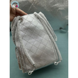 순양 샤넬(Chanel) 25C 메탈릭 램스킨 투포켓 백팩 실버(모델명: AS4621)