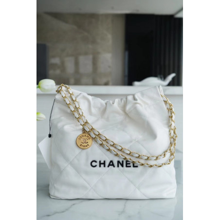 팬더샵 샤넬 22백 화이트 골드체인  Chanel 22 bag