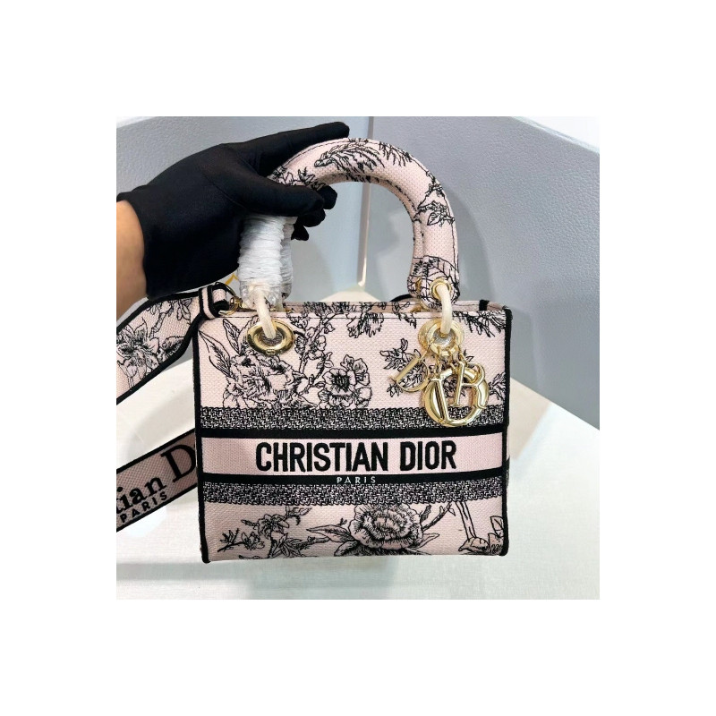 DIOR