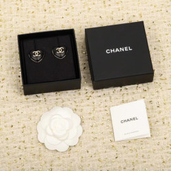 샤넬 귀걸이 MOMO -CHANEL EARRING