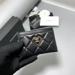 샤넬  하트 카드지갑 CHANEL WALLET