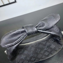 LOUISVUITTON