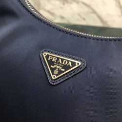 프라다(PRADA) 테수토 리에디션 체인 크로스백 호보백 숄더백 1BH204-블랙프레임