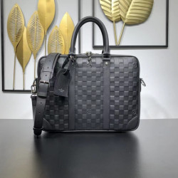 LOUISVUITTON