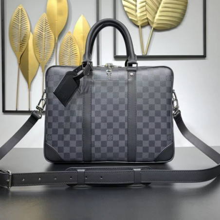 LOUISVUITTON