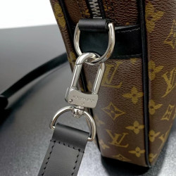 LOUISVUITTON