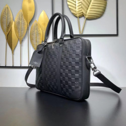 LOUISVUITTON