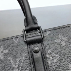 LOUISVUITTON