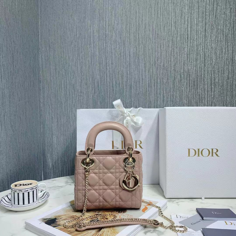 DIOR