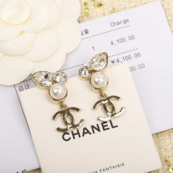 샤넬 귀걸이 MOMO -CHANEL EARRING