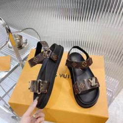 LOUISVUITTON