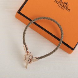 HERMES-MOMO