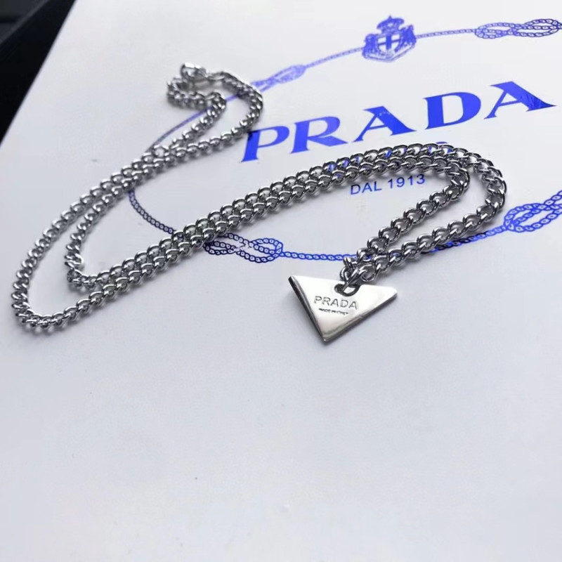 프라다 목걸이 -PRADA NECKLACE