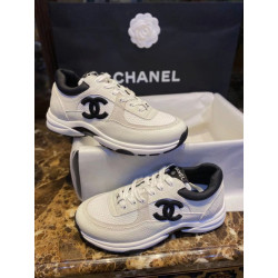 샤넬 크루즈 스니커즈 Chanel Sneakers...