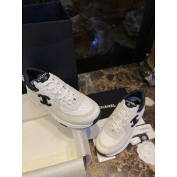 샤넬 크루즈 스니커즈 Chanel Sneakers 해피샵 -HAPPY