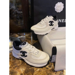 샤넬 크루즈 스니커즈 Chanel Sneakers 해피샵 -HAPPY