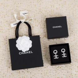 샤넬 귀걸이 MOMO -CHANEL EARRING