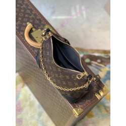 LOUISVUITTON