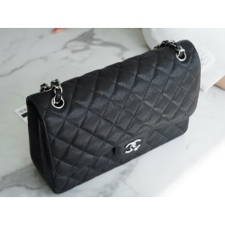 팬더샵 샤넬 클래식 점보 플랩백 은장 Chanel Classic Flap Jumbo | Pebbled Black and Silver Metal 30CM