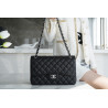 팬더샵 샤넬 클래식 점보 플랩백 은장 Chanel Classic Flap Jumbo | Pebbled Black and Silver Metal 30CM