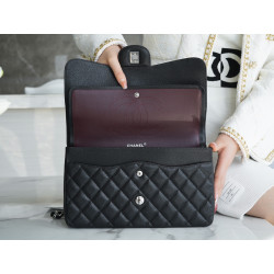 팬더샵 샤넬 클래식 점보 플랩백 은장 Chanel Classic Flap Jumbo | Pebbled Black and Silver Metal 30CM