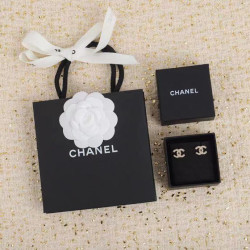 샤넬 귀걸이 MOMO -CHANEL EARRING