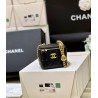 CHANEL-卡信