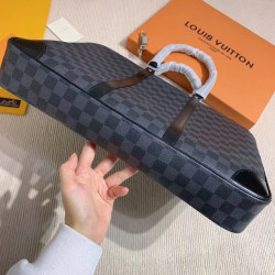 LOUISVUITTON