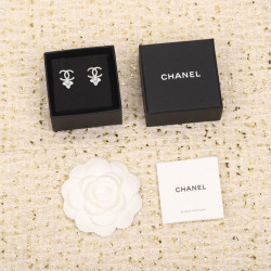 샤넬 귀걸이 MOMO -CHANEL EARRING